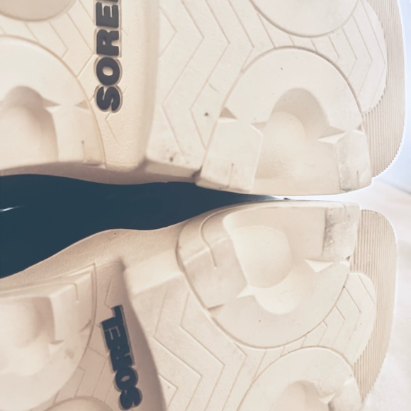 SOREL Lace Up Water Proof Bootie Size 9 NEW/Showroom Sample - Picture 10 of 10